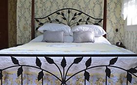 Black Friar Inn And Pub